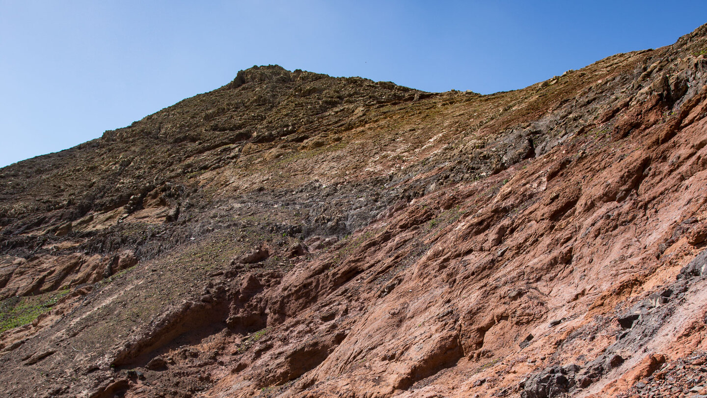 rötlich gefärbtes Gestein am Pico de la Aceituna