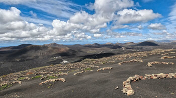 schöne Ausblicke auf den Parque Natural de los Volcanes und La Geria