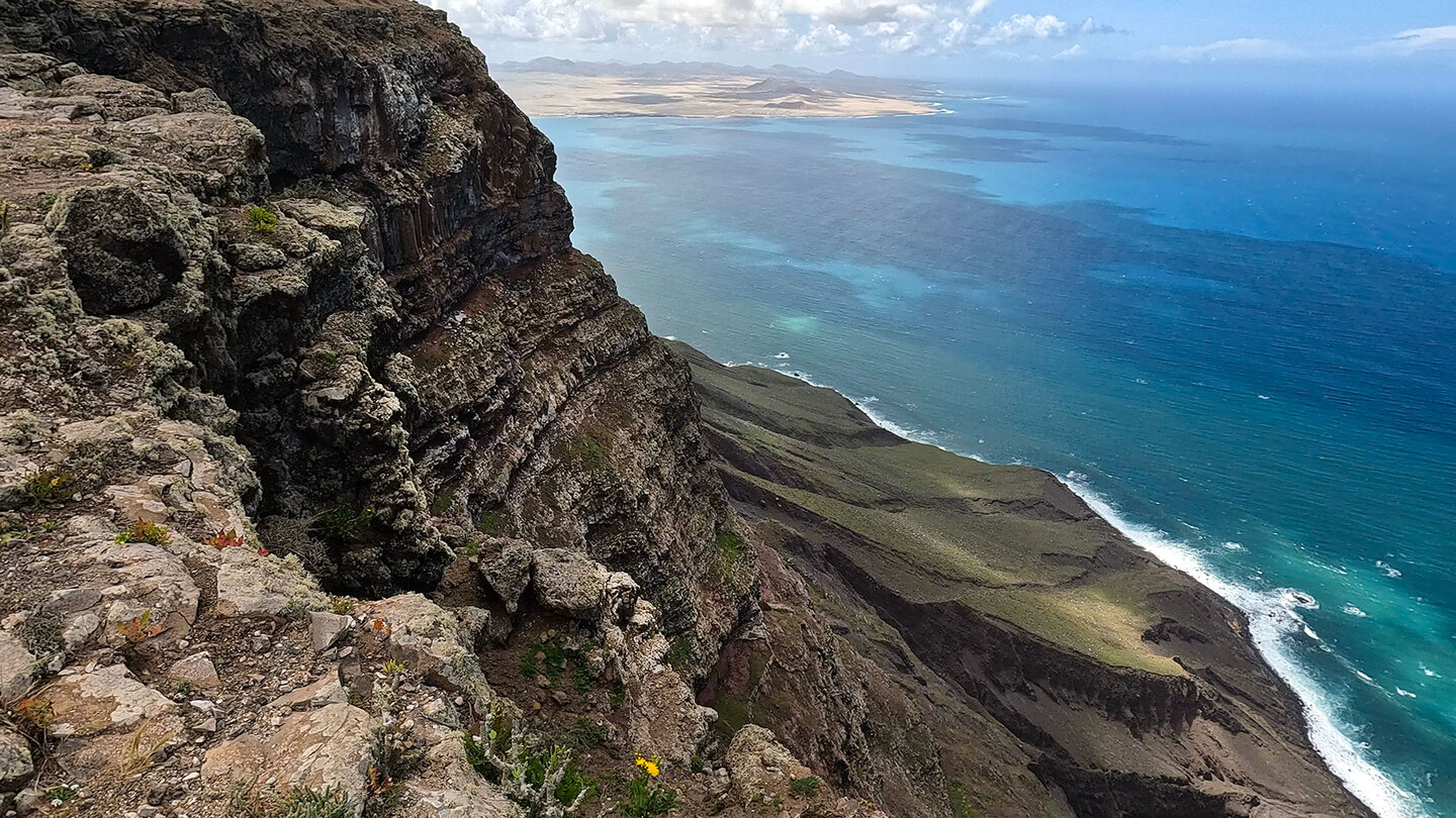 die Klippen des Risco de Famara am Mirador de la Caldera