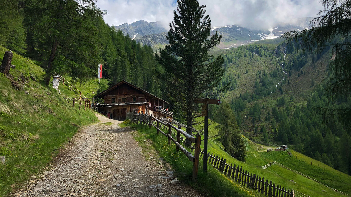 Weg zur Steinzger Alm
