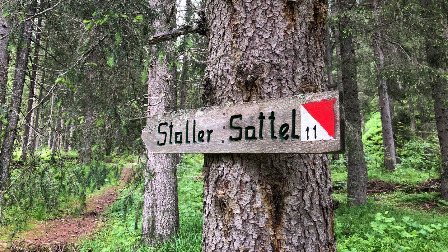 Wegweiser zum Staller Sattel