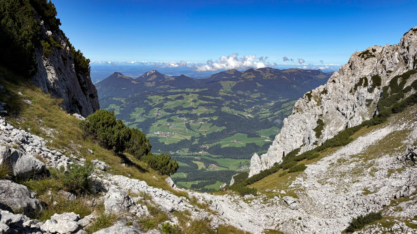 Ausblick vom Bergsattel Vogelbad auf den Kaiserwinkl