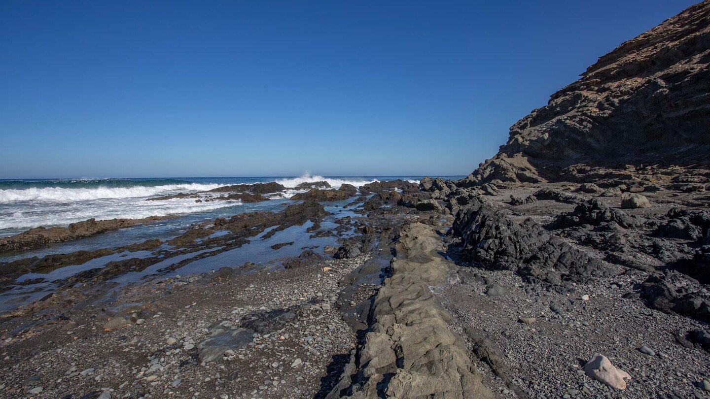 Felsformationen am Strand Playa del Junquillo auf Fuerteventura