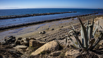 Atemberaubender Ausblick auf die Brandungsplattformen nahe des Wanderwegs Colada del Camino