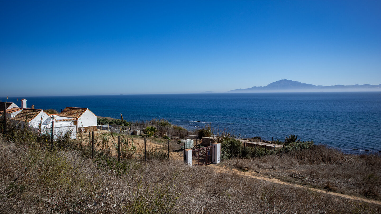 Fincas mit Ausblick auf Afrika und das Rifgebirge  in Marokko.