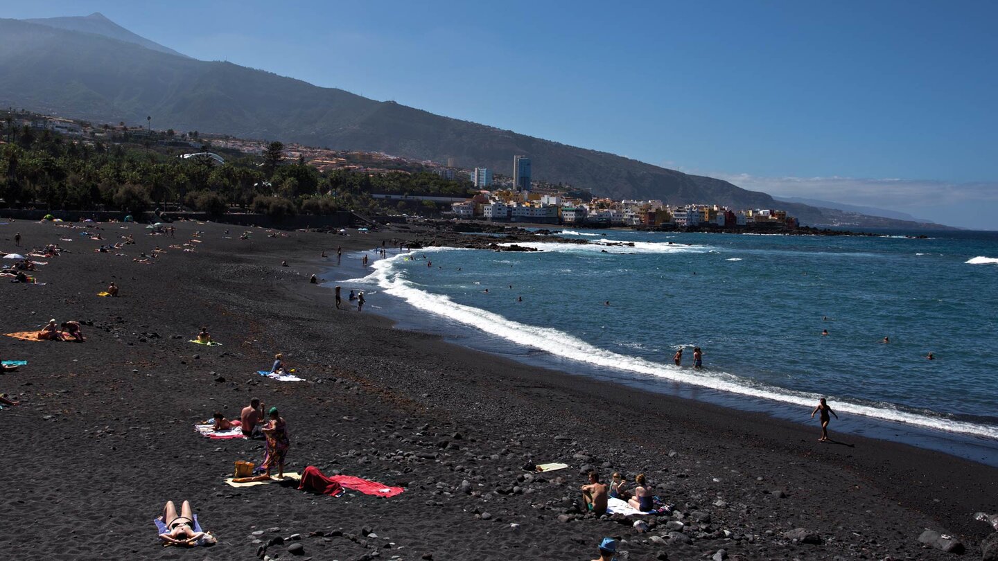 der Strand Playa Jardín in Puerto de la Cruz