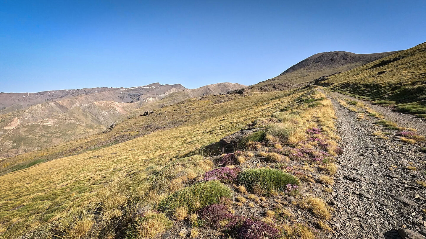 Panorama entlang der Wanderroute bis zum Veleta Panorama entlang der Wanderroute bis zum Veleta