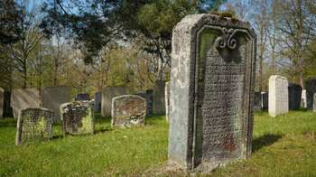 Judenfriedhof Kleinbardorf  – größter jüdische Friedhof Bayerns