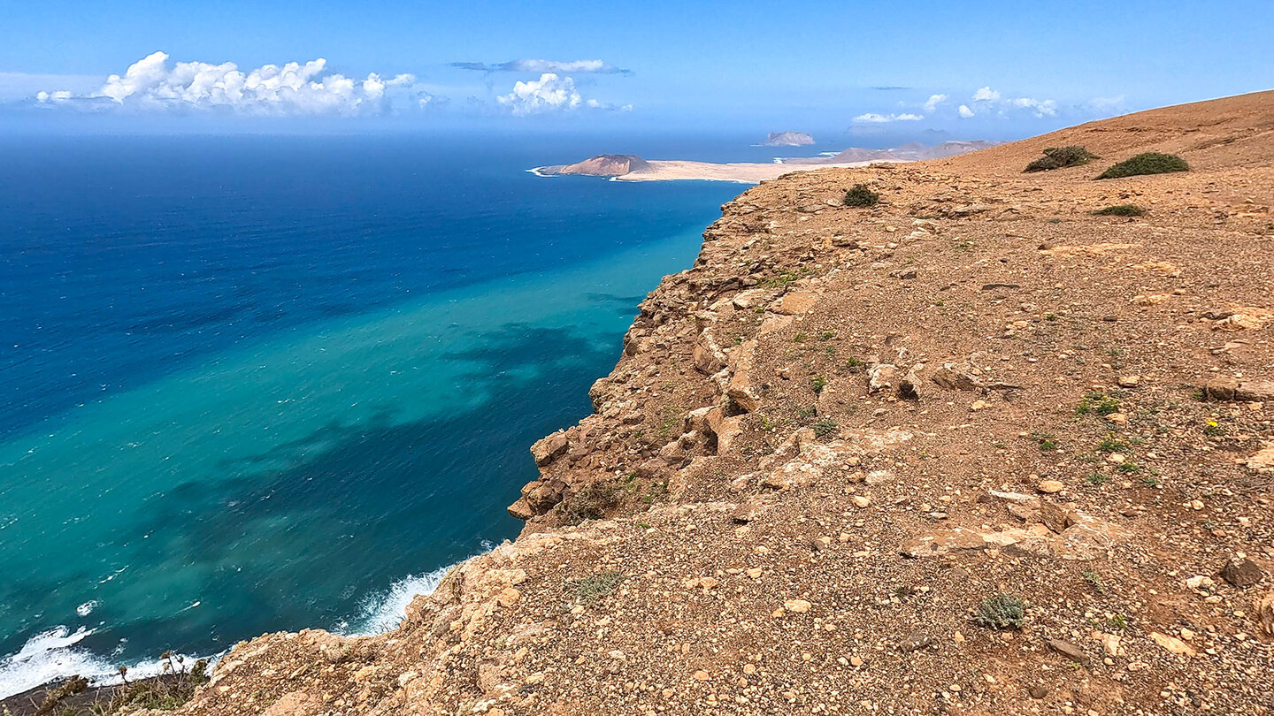 traumhafter Ausblick vom Mirador la Caldera auf die Inselgruppe Chinijo-Archipel Ausblick vom Mirador la Caldera auf die Inselgruppe Chinijo-Archipel