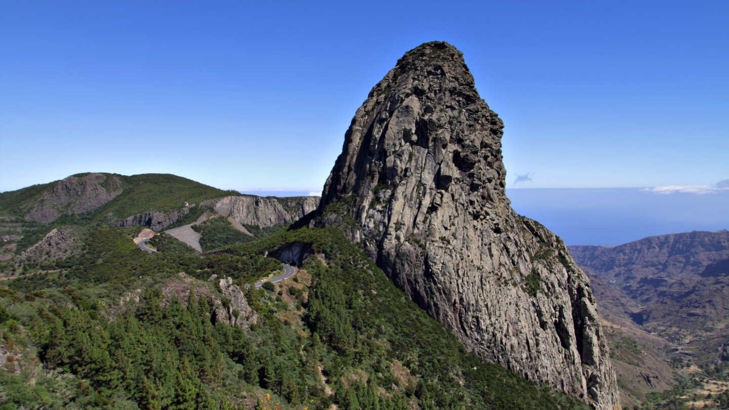 Ausblick auf den Roque de Agando vom Wanderweg GR-131