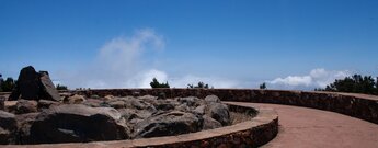 Steingruppe auf dem Gipfel des Alto de Garajonay