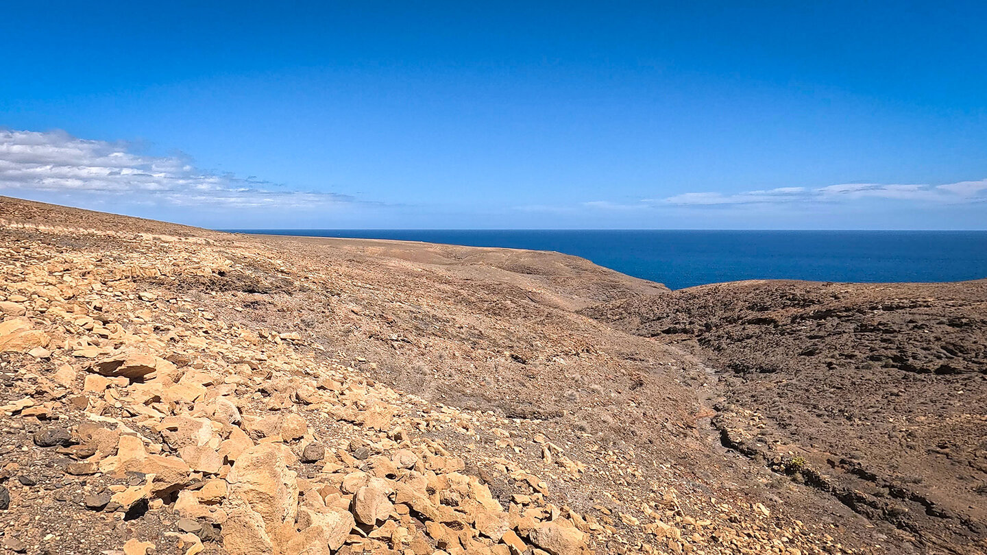 Panorama über die karge Landschaft im Monumento Natural de los Ajaches
