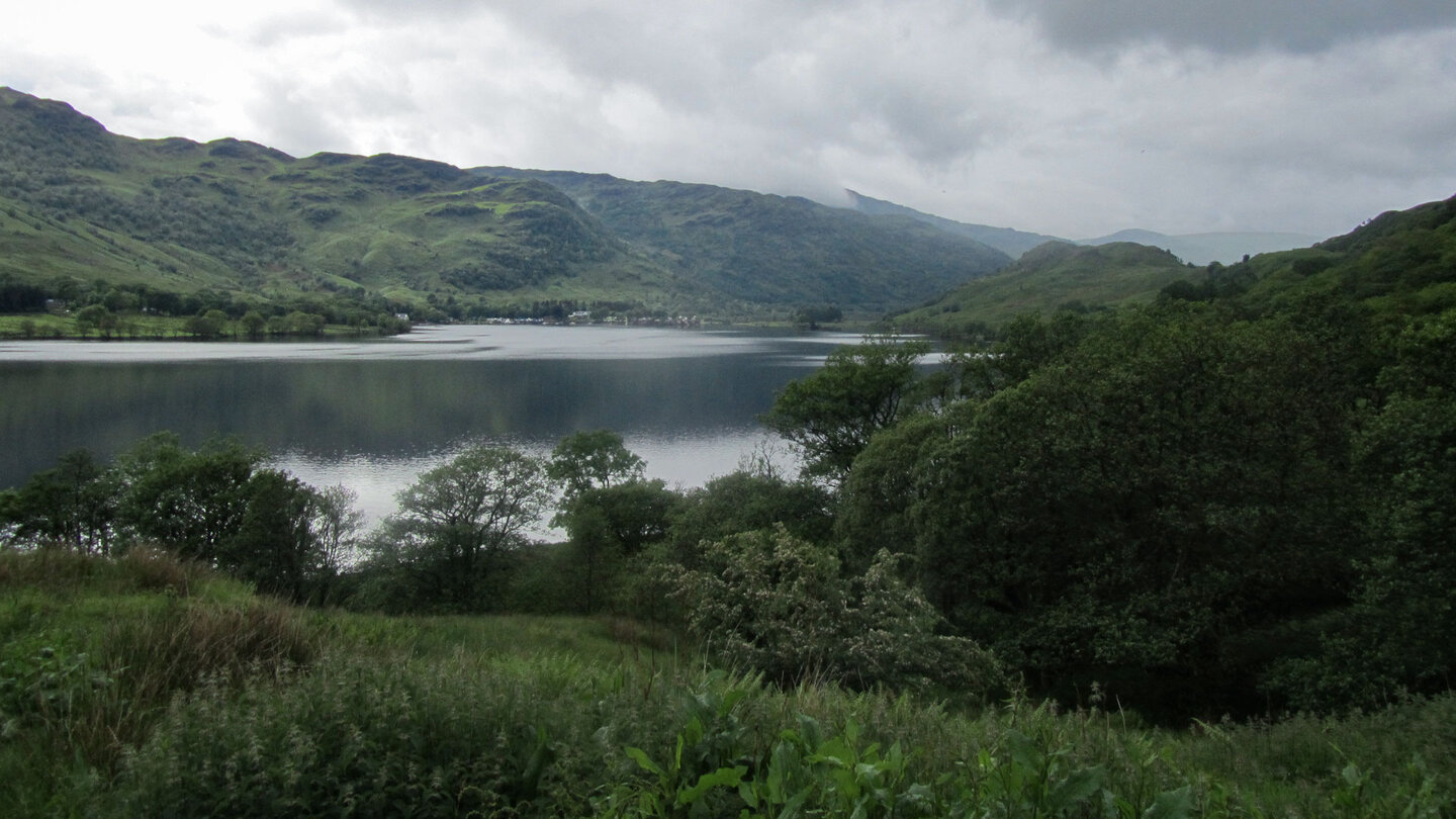 Ausblick über den Loch Lomond bis Ardlui