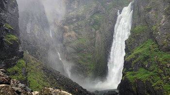 der Vøringsfossen mit beiden Wasserfällen im Måbødalen
