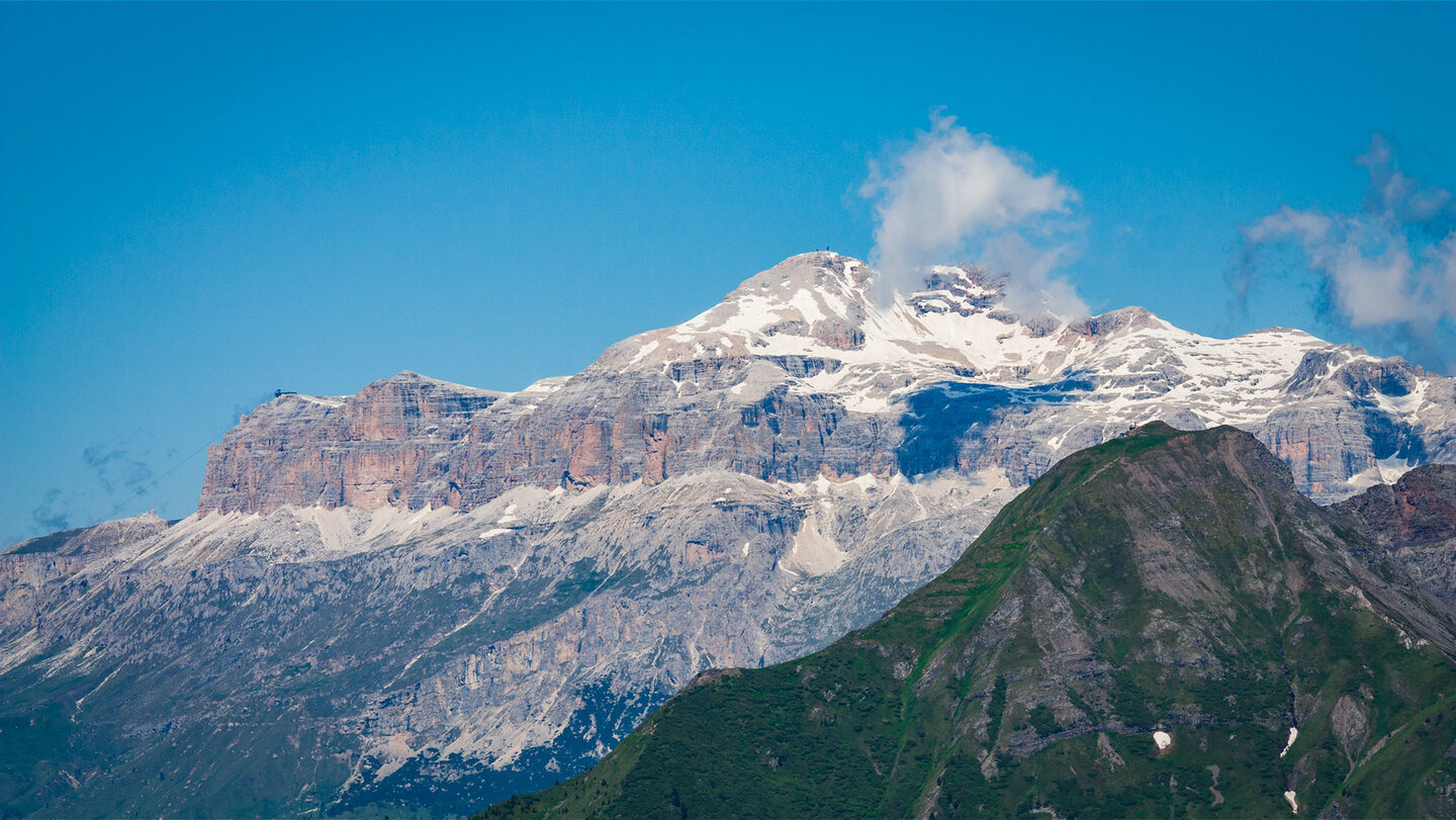 der Piz Boè von der kurvenreiche Passstraße Passo di Giau Piz Boè von der Passstraße Passo di Giau