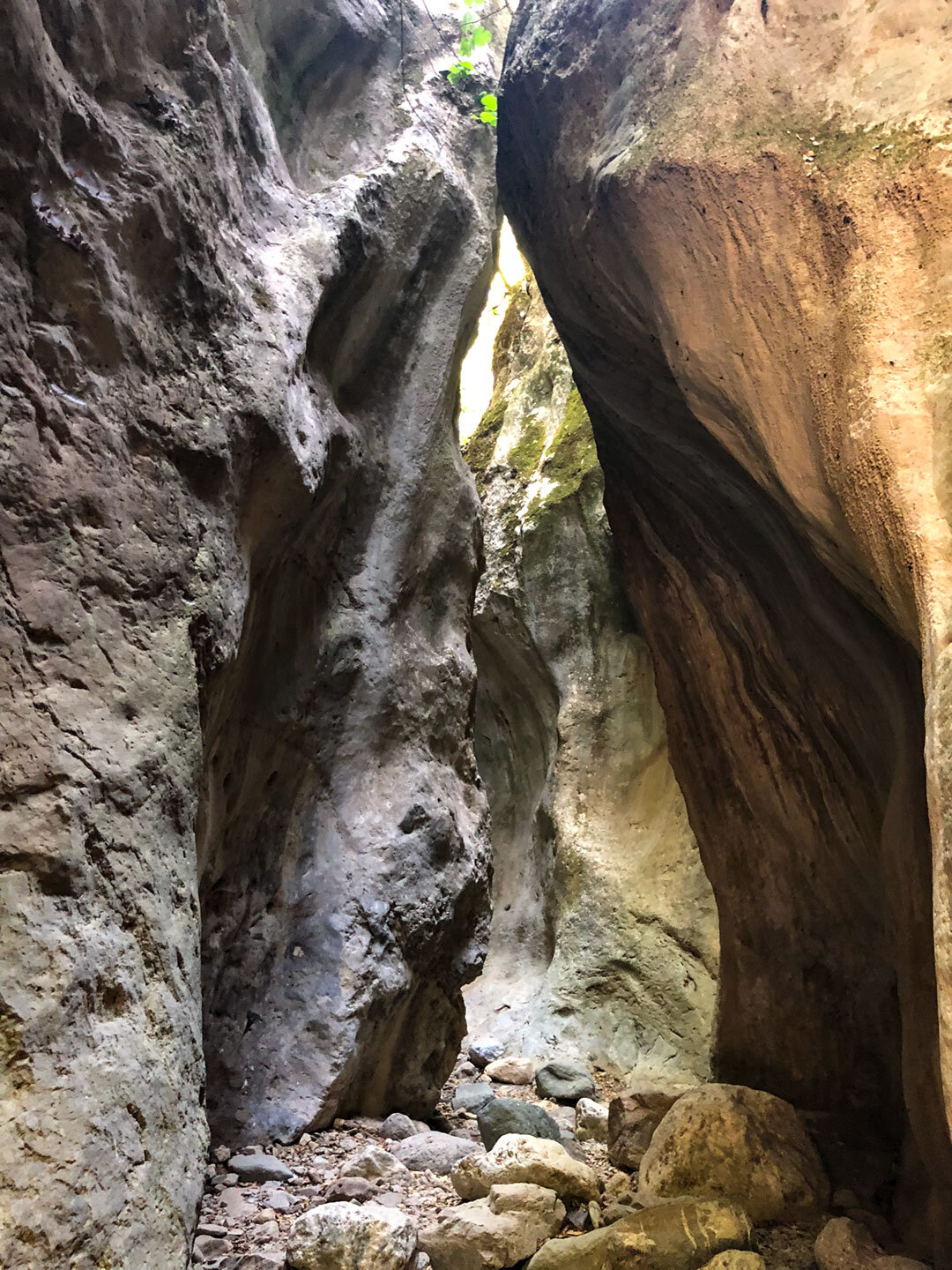 Slot Canyon der Sarakina-Schlucht in Westkreta Slot Canyon der Sarakina-Schlucht