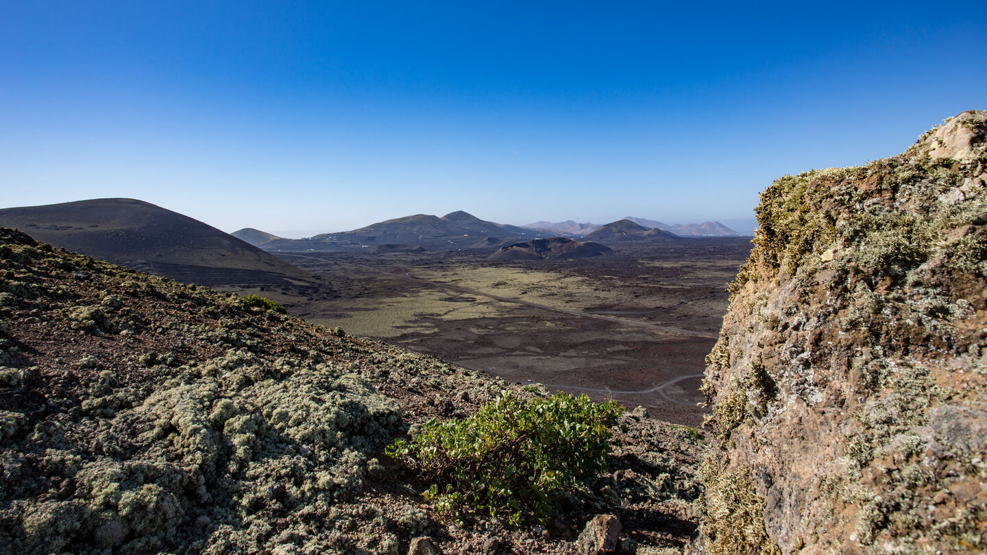 Gipfelblick zum Montaña del las Lapas o del Cuervo