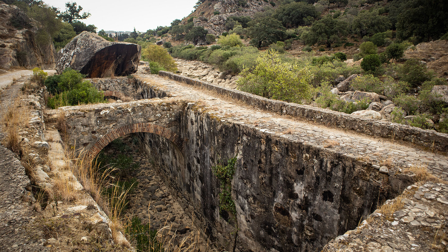 spanische Industriegeschichte am Río Hozgarganta