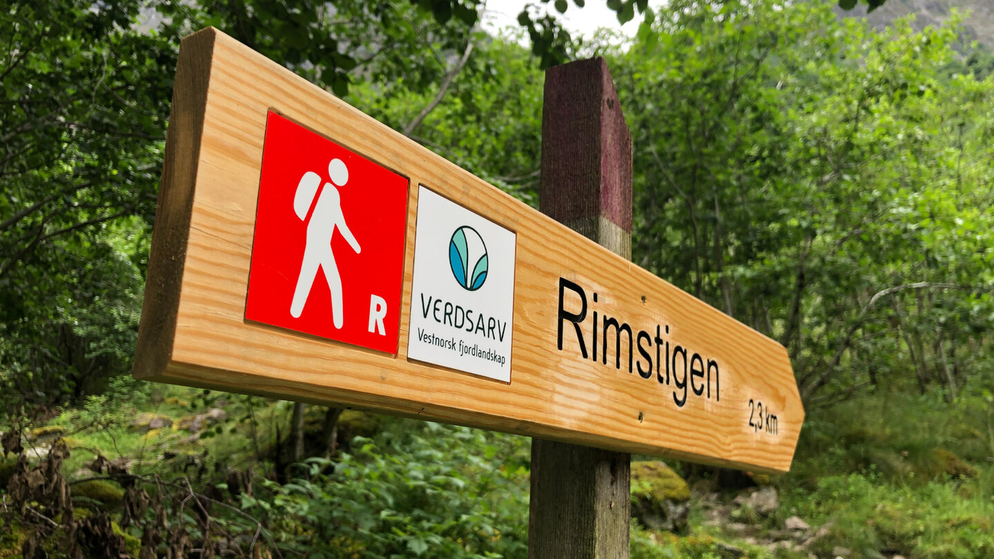 der Wegweiser zum Rimstigen Wegweiser zum Rimstigen