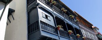 die Vielfalt der Balcones Tipícos an der Avenida Marítima in Santa Cruz de La Palma