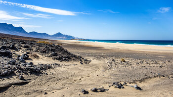 Blick von der Playa de Barlovento auf El Islote