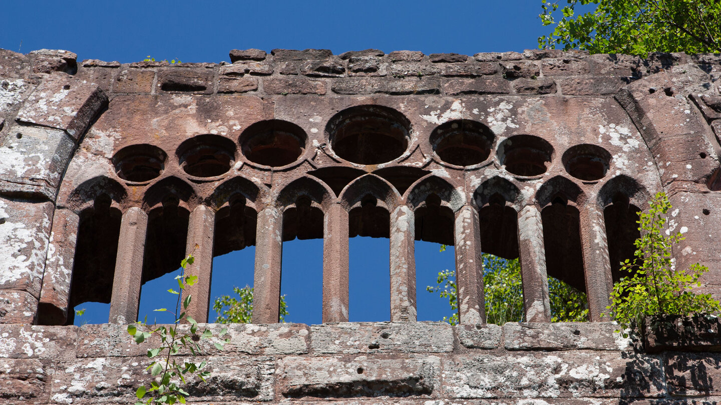 ausgeschmückte Fenster der Wasenburg