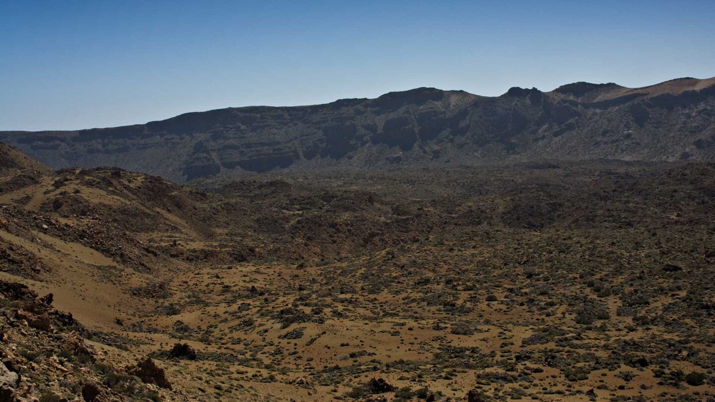 die wüstenähnliche Landschaft am Mirador del Tabonal Negro im Teide Nationalpark