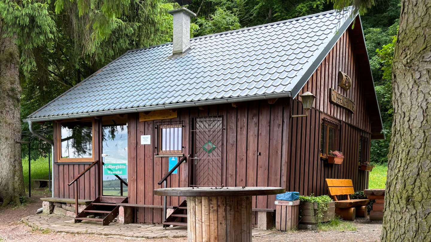 die Roßberghütte in der Wiesenthaler Schweiz Roßberghütte in der Wiesenthaler Schweiz
