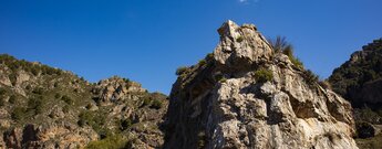 Fels am Wanderweg Rio Verde