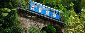Waggon der historischen Standseilbahn Funicolare Locarno–Madonna del Sasso