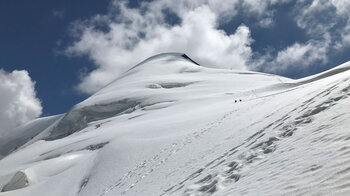 Schneemassen am Feegletscher