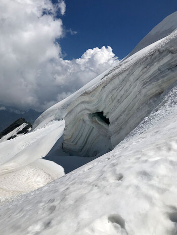 Eisschichten am Feegletscher
