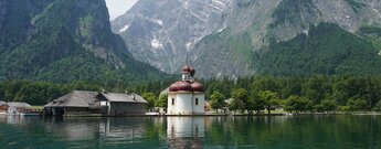 Blick auf Sankt Bartholomä und die Ostwand des Watzmanns