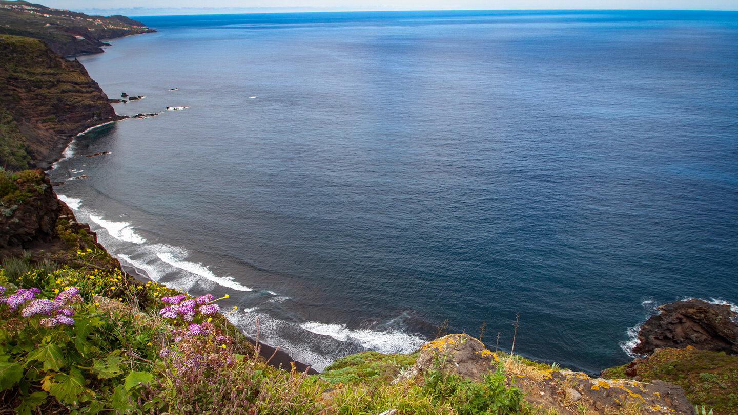 Küstenpanorama am GR 130 auf Insel La Palma
