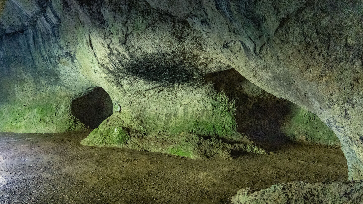 Die hinteren Felsenkammern der Ludwigshöhle laden zum Entdecken ein.