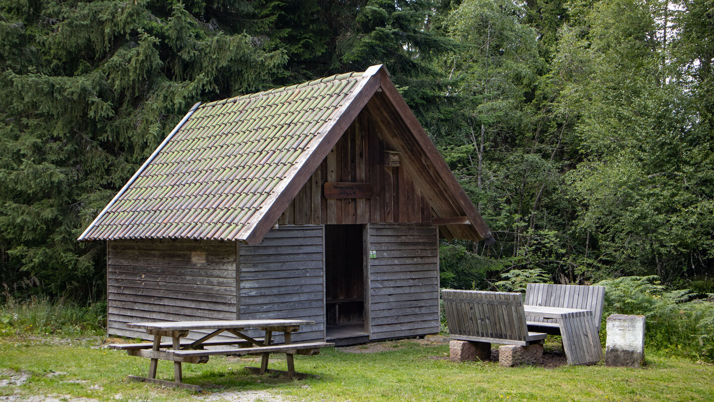 Rastplatz an der Überzwercherberg Hütte Rastplatz an der Überzwercherberg Hütte