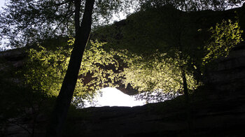 der gewaltige Felsbogen im Erbsenfelsen