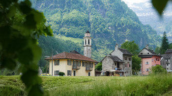 Start der Wanderung Cascata della Froda in Sonogno im Verzascatal