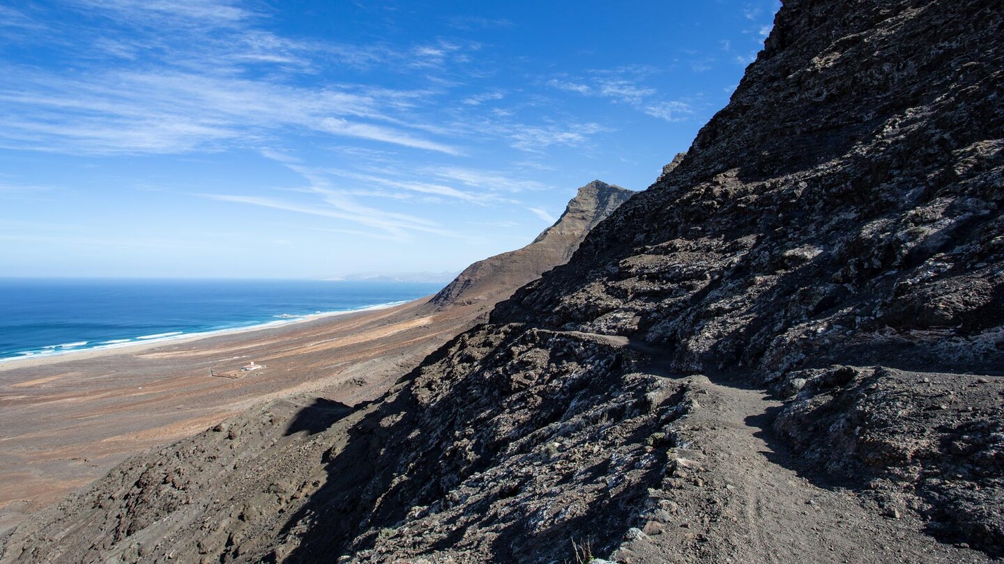 traumhafter Wanderweg  bei der Degollada de Cofete