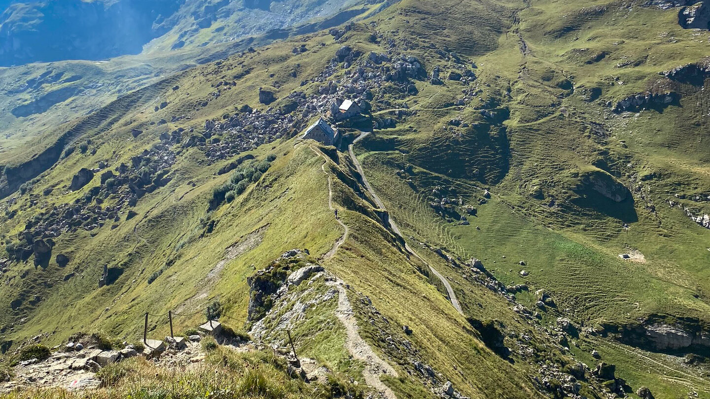 Pfälzerhütte auf dem Bettlerjoch in den Liechtensteiner Bergen Pfälzerhütte auf dem Bettlerjoch in Liechtenstein