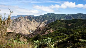 Blick übers Anaga-Gebirge auf der Wanderung zum Roque Taborno