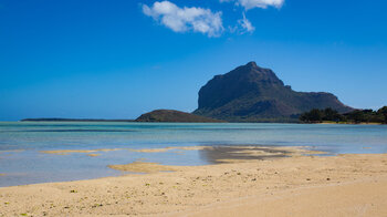 Le Morne Brabant vom La Prairie Beach