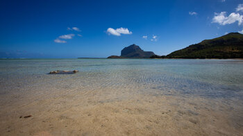weithin erkennbares Wahrzeichen auf Mauritius ist der Le Morne Brabant