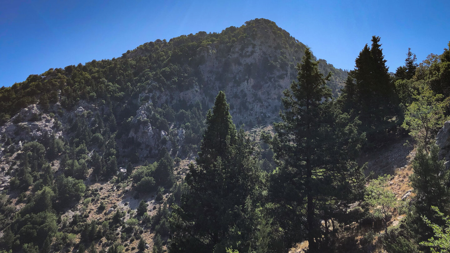 Blick vom alten Verbindungspfad durch die Weißen Berge auf Kreta Blick vom alten Verbindungspfad durch die Weißen Berge