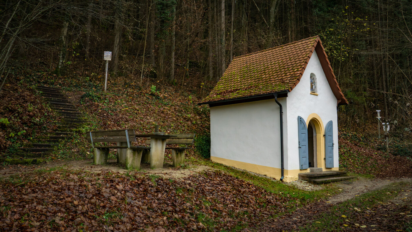 Kleine Kapelle Tüchersfeld am Wanderweg