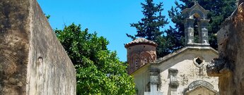 die Nikolaos-Kirche bei Kyriakoselia