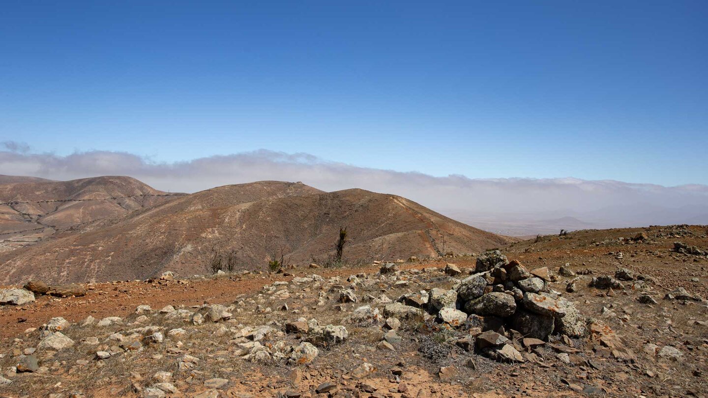 Ausblick auf den Morro de Tegetuno und den Morro Velosa