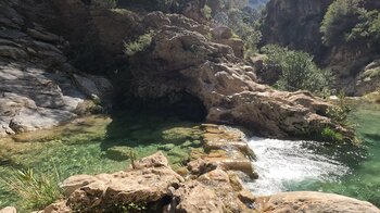 Querung des Río Verde in de Provinz Granada