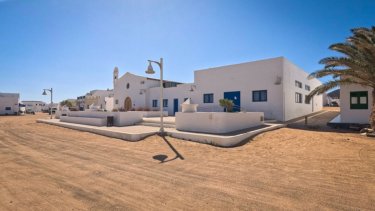 Iglesia de Nuestra Señora del Carmen in Caleta de Sebo