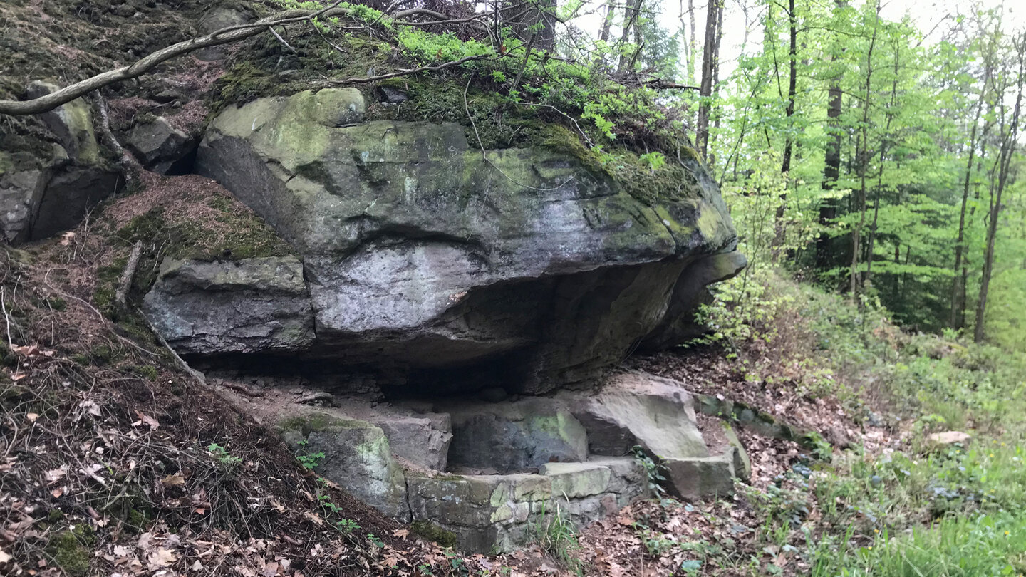 Felsformation am Wanderweg